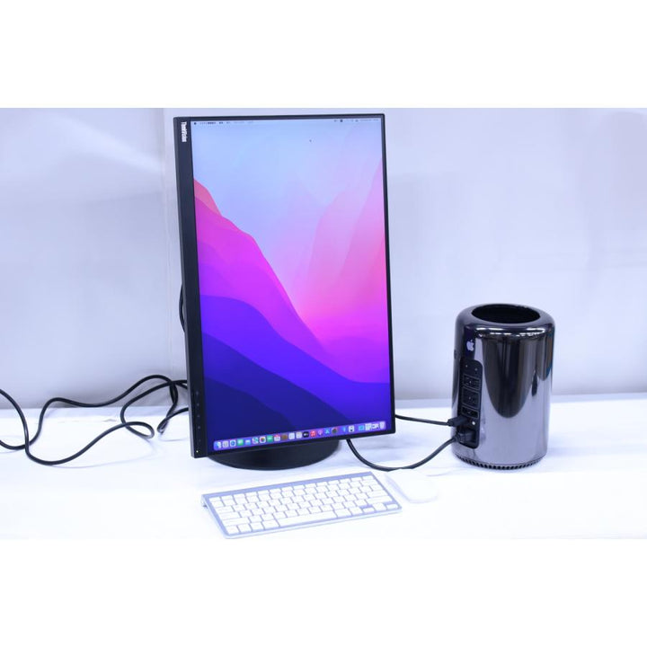 中古（やや傷や汚れあり）デスクトップパソコン Xeon 32Gメモリ 24インチWUXGAモニターセット MacPro 3.5 6Coa A1481 Xeon E5-1650v2 SSD256G FireProD500x2基 OS 12 Monterey