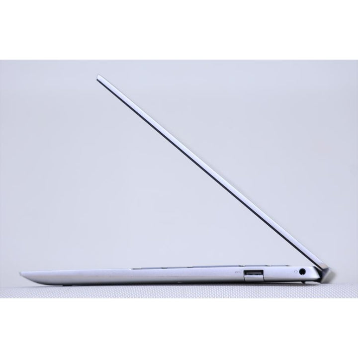 中古（やや傷や汚れあり） 2024年モデル 最新CPUCoreUltra搭載 Inspiron 13 5330 Core Ultra5 125H 16G SSD256G 13.3QHD+ Windows11 バッテリー良好 ノートパソコン